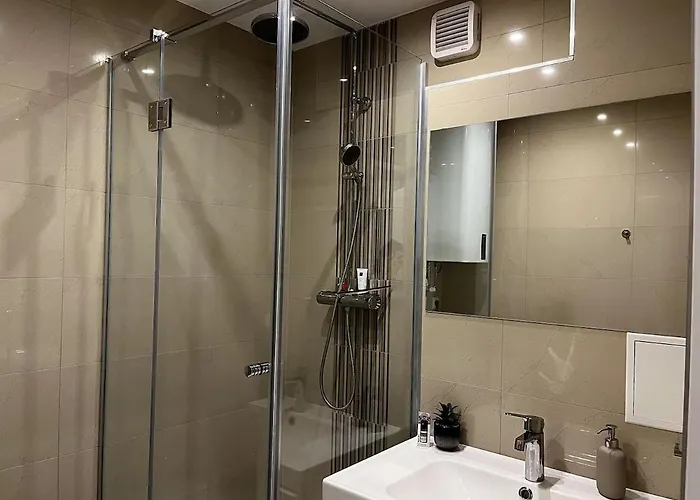 Charmante Wohnung: Naehe Zentrum Apartman *